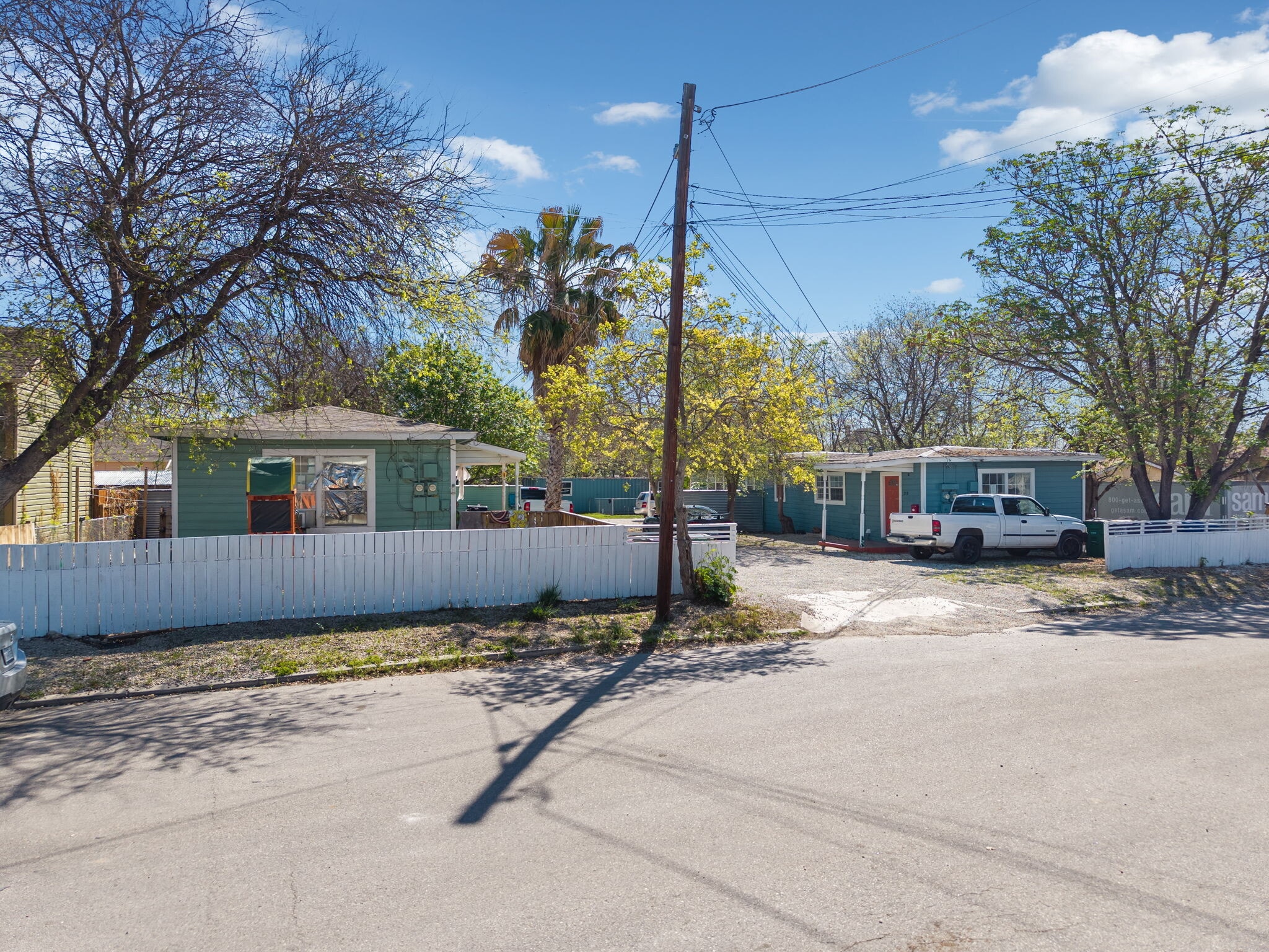 204 Hunstock Ave, San Antonio, TX for sale Primary Photo- Image 1 of 16