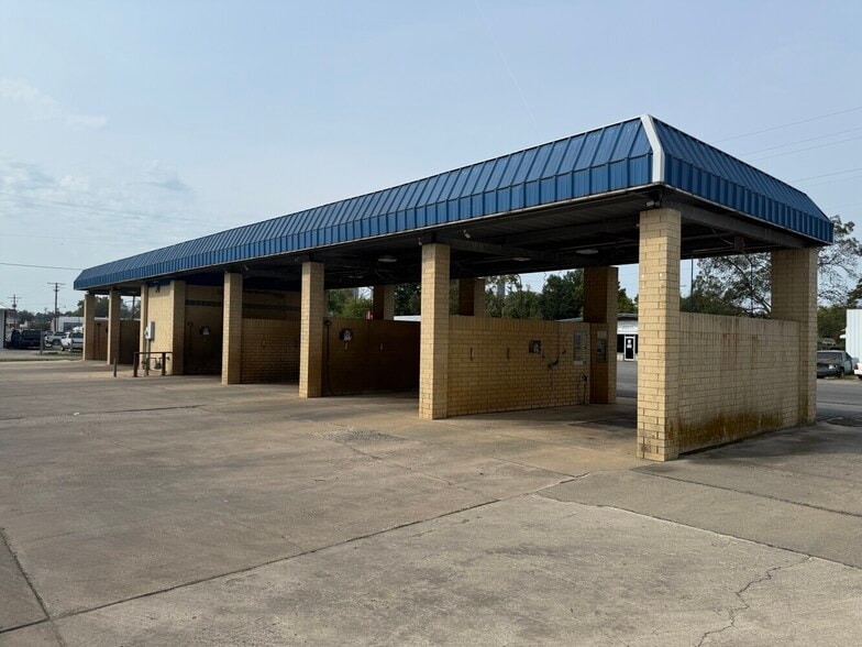 604 N Main St, Stuttgart, AR for sale - Building Photo - Image 2 of 16