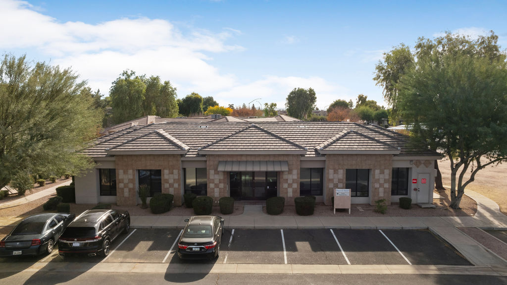 7165 E University Dr, Mesa, AZ à louer Photo principale- Image 1 de 23