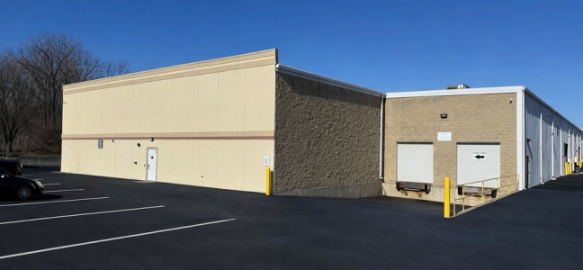 2504 Spring Ridge Dr, Spring Grove, IL for sale - Building Photo - Image 2 of 7