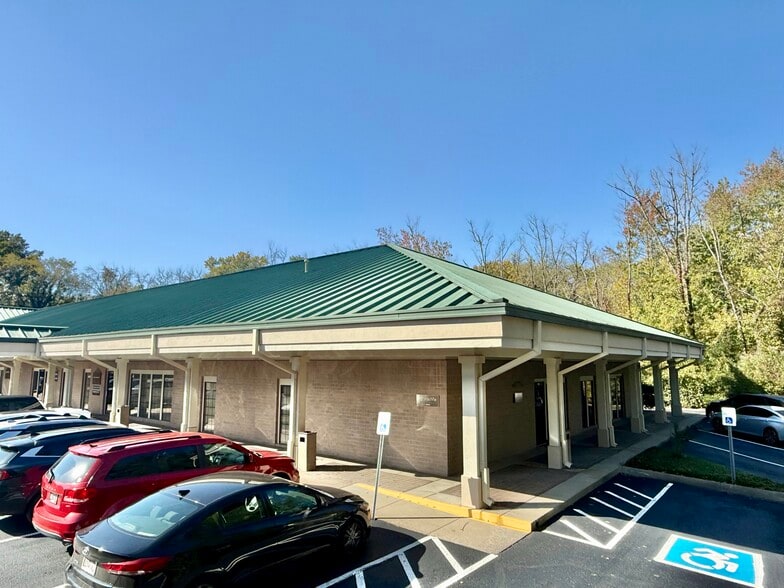 1001-1045 N Highland Ave, Murfreesboro, TN for sale - Building Photo - Image 2 of 5