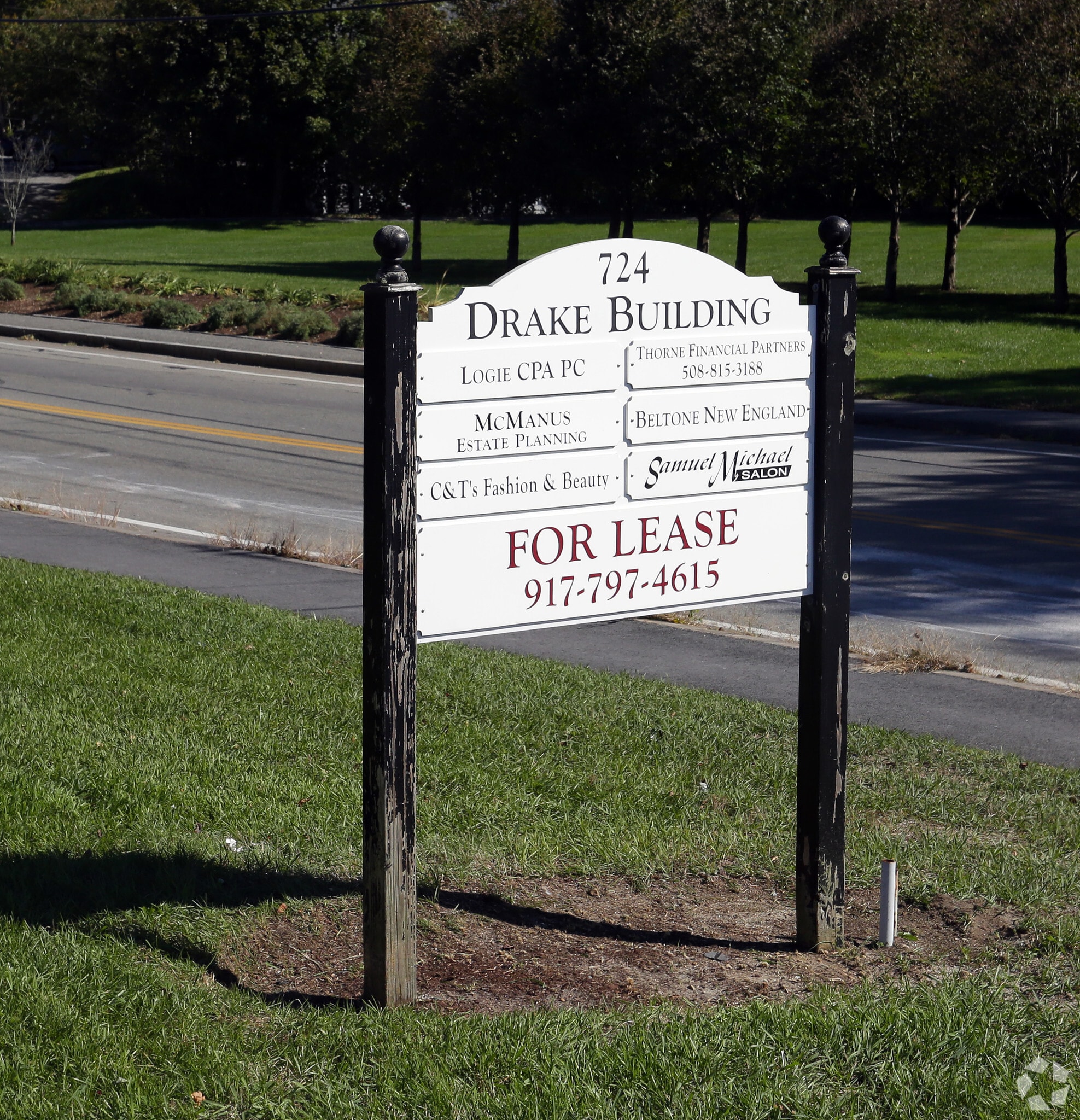 724 Main St, Hyannis, MA for lease Building Photo- Image 1 of 10