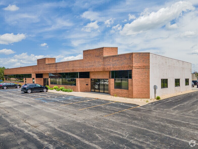 251-397 W 84th Dr, Merrillville, IN for sale - Building Photo - Image 2 of 18