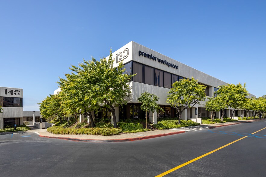 120 Newport Center Dr, Newport Beach, CA à louer - Photo du bâtiment - Image 3 de 9