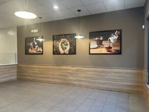 113-127 E Clements Bridge Rd, Runnemede, NJ for lease Interior Photo- Image 1 of 11