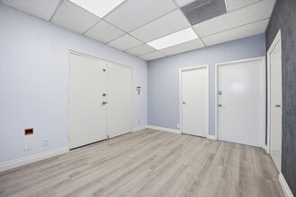 105 N Rose St, Escondido, CA à louer Photo intérieure- Image 2 de 11
