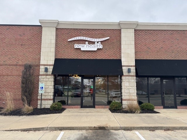 401 N Keller Dr, Effingham, IL for lease - Building Photo - Image 2 of 7