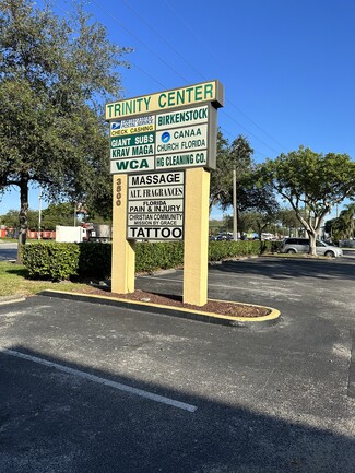 Plus de détails pour 3500 N Powerline Rd, Pompano Beach, FL - Vente au détail à louer