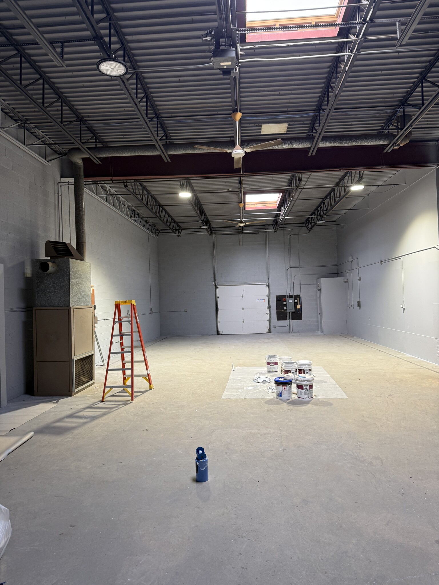 484-516 Province Rd, Laconia, NH for lease Interior Photo- Image 1 of 9