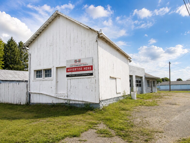 406 N Main St, Utica, OH à vendre - Photo du bâtiment - Image 2 de 3
