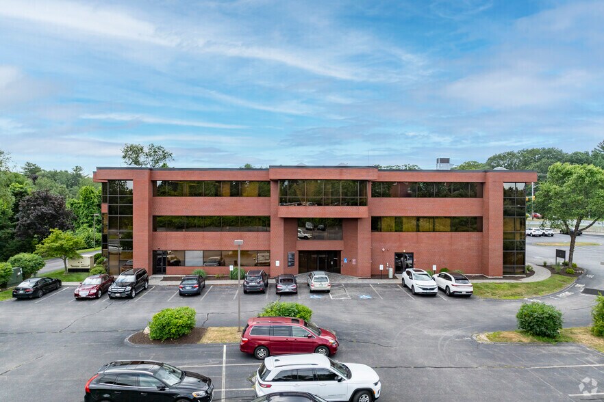 1 Stiles Rd, Salem, NH à vendre - Photo du bâtiment - Image 3 de 5