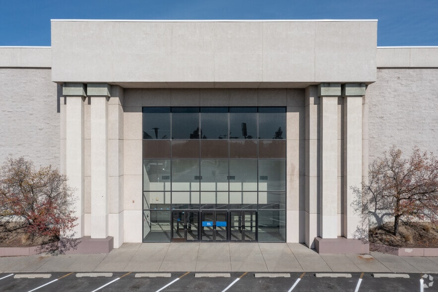 4700 N Division St, Spokane, WA for sale - Building Photo - Image 3 of 6