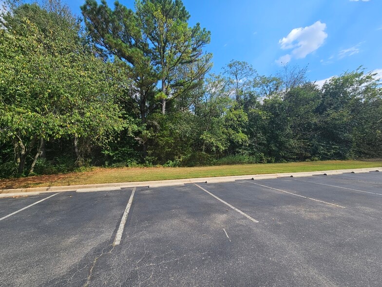 403 Hughes Road, Madison, AL for sale - Primary Photo - Image 1 of 21