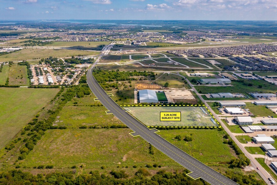 1823 Lone Star Rd, Mansfield, TX à vendre - Photo du bâtiment - Image 1 de 7