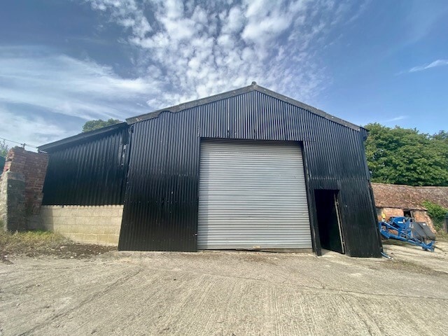 South Fawley Farm, Wantage for lease - Primary Photo - Image 1 of 3