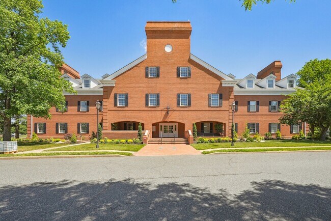 Plus de détails pour 1 Rossmoor Dr, Monroe Township, NJ - Bureau, Local d'activités à louer