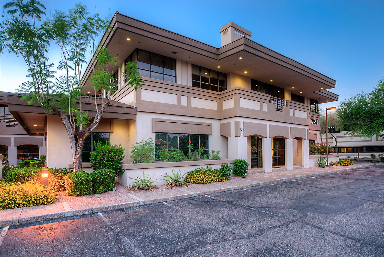 7032-7054 E Cochise Rd, Scottsdale, AZ à louer Photo du bâtiment- Image 1 de 34