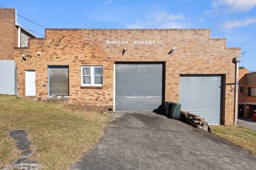 65 Barry Ave, Mortdale for sale - Primary Photo - Image 1 of 12
