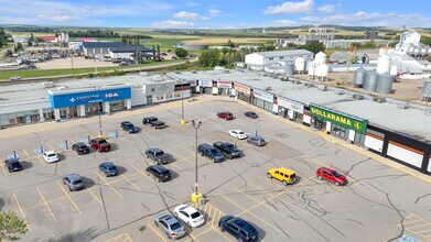 4804 50 St, Innisfail, AB for lease Building Photo- Image 2 of 23