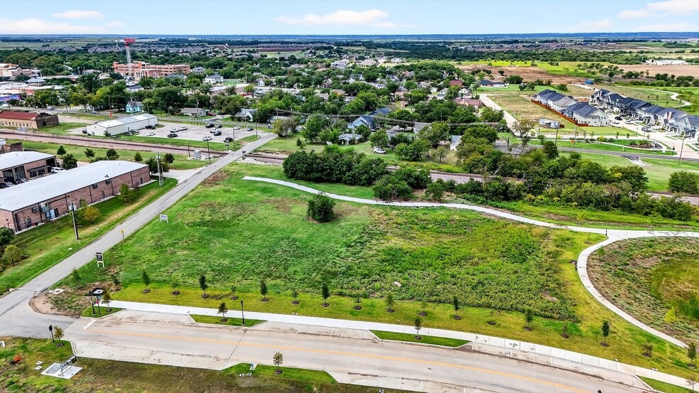 512 N Oklahoma Dr, Celina, TX à vendre - Photo du bâtiment - Image 2 de 12