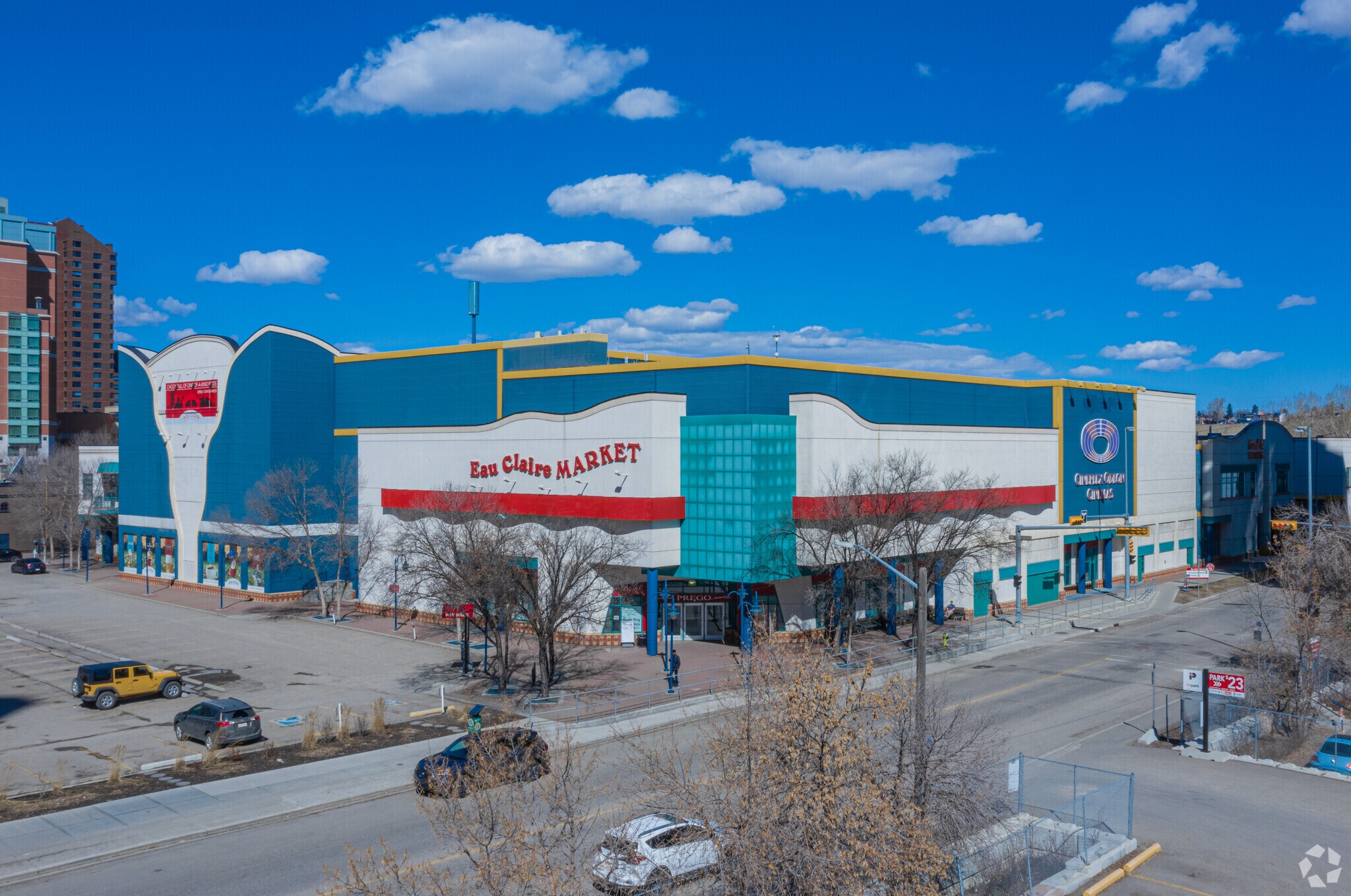 200 Barclay Parade SW, Calgary, AB for sale Primary Photo- Image 1 of 1