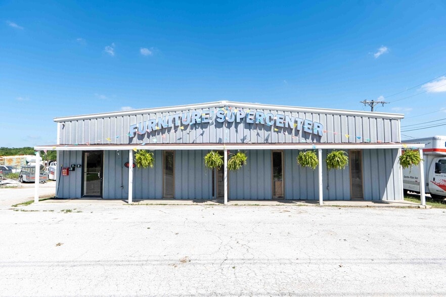 45 US Highway 380, Bridgeport, TX à vendre - Photo du bâtiment - Image 1 de 25
