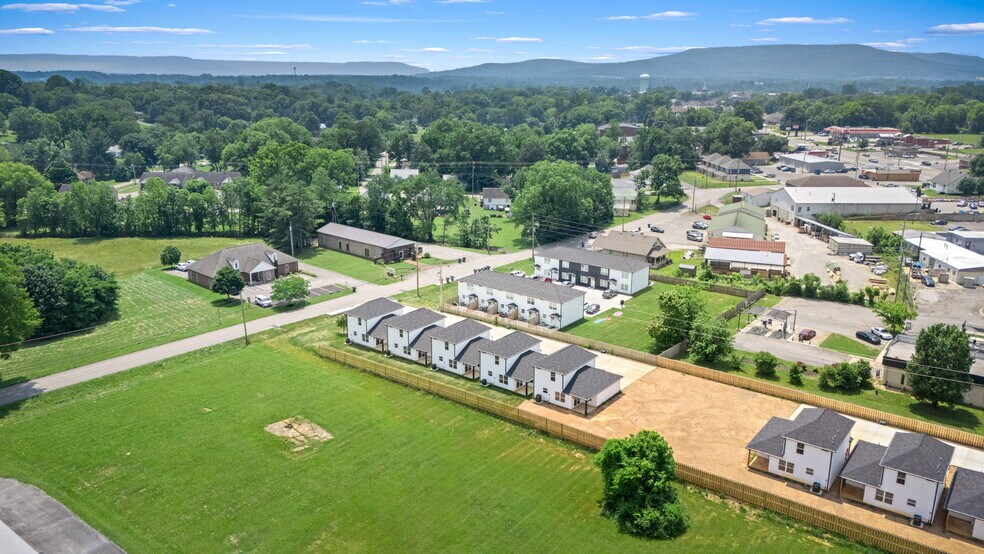 119 Mullican St, McMinnville, TN à vendre - Aérien - Image 2 de 12