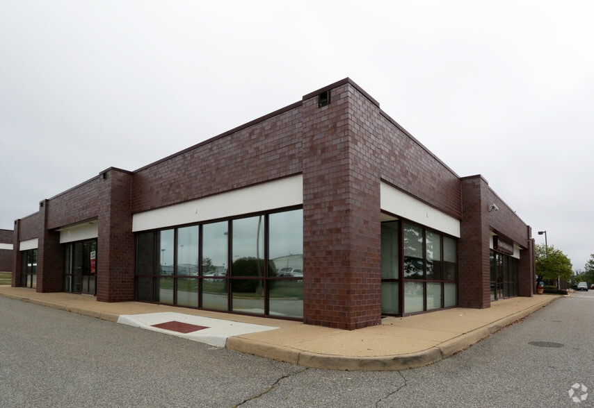 4605-4821 Carr Dr, Fredericksburg, VA for lease - Building Photo - Image 2 of 5