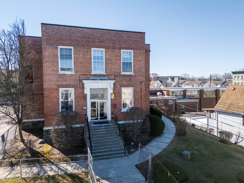 18 Central Ave, Port Chester, NY for lease - Primary Photo - Image 1 of 25