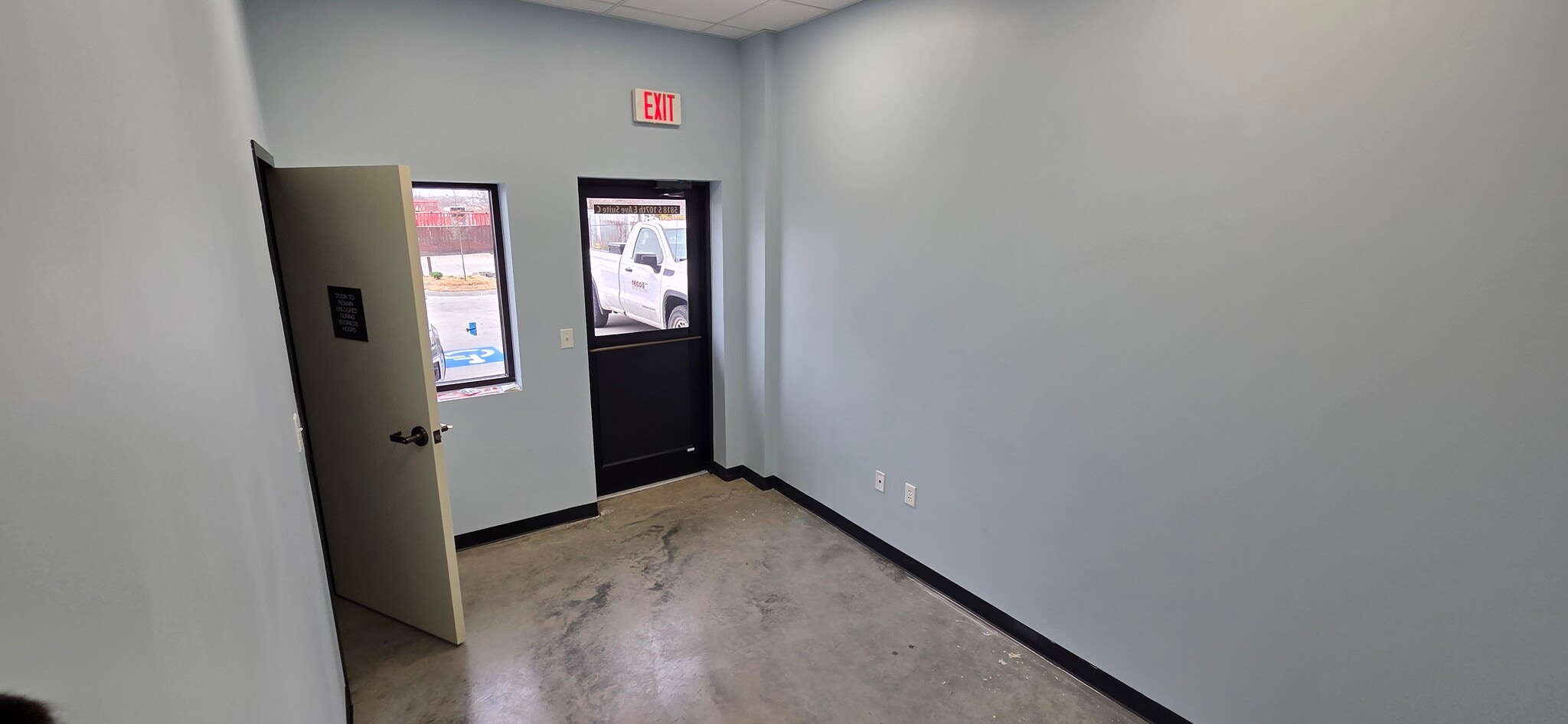 5818 S 107th East Ave, Tulsa, OK à louer Photo intérieure- Image 1 de 5