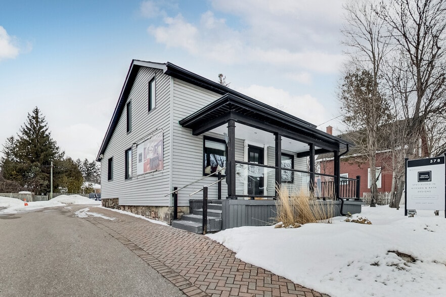 578 Kingston Rd W, Ajax, ON for sale - Building Photo - Image 1 of 53
