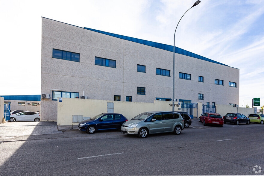 Industrial in Móstoles, Madrid for sale - Building Photo - Image 3 of 8
