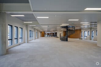 Rue Sans Souci, Limonest for lease Interior Photo- Image 2 of 4