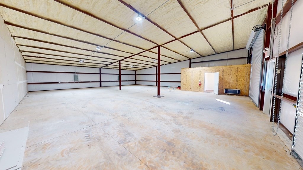203 N Industrial Dr, Headland, AL for lease Interior Photo- Image 1 of 5