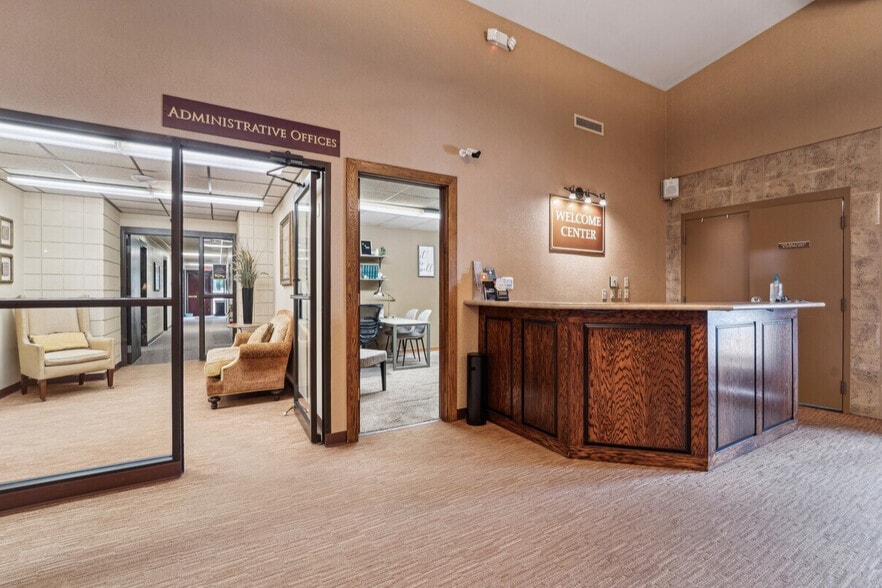 2720 Kesting Ct, Appleton, WI à vendre - Hall d’entrée - Image 3 de 16