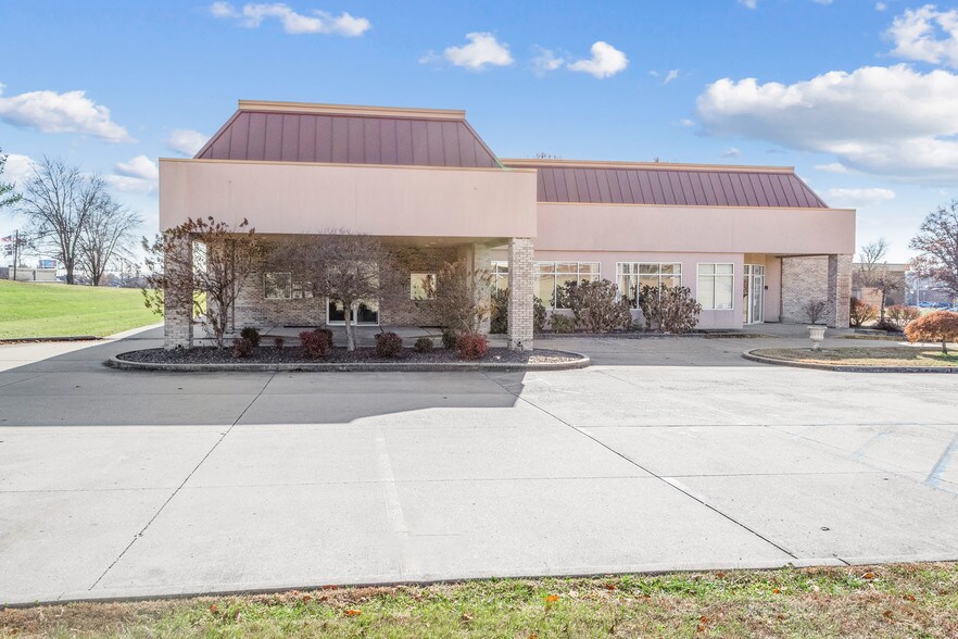 3241 Percy Dr, Cape Girardeau, MO à louer - Photo du bâtiment - Image 3 de 6