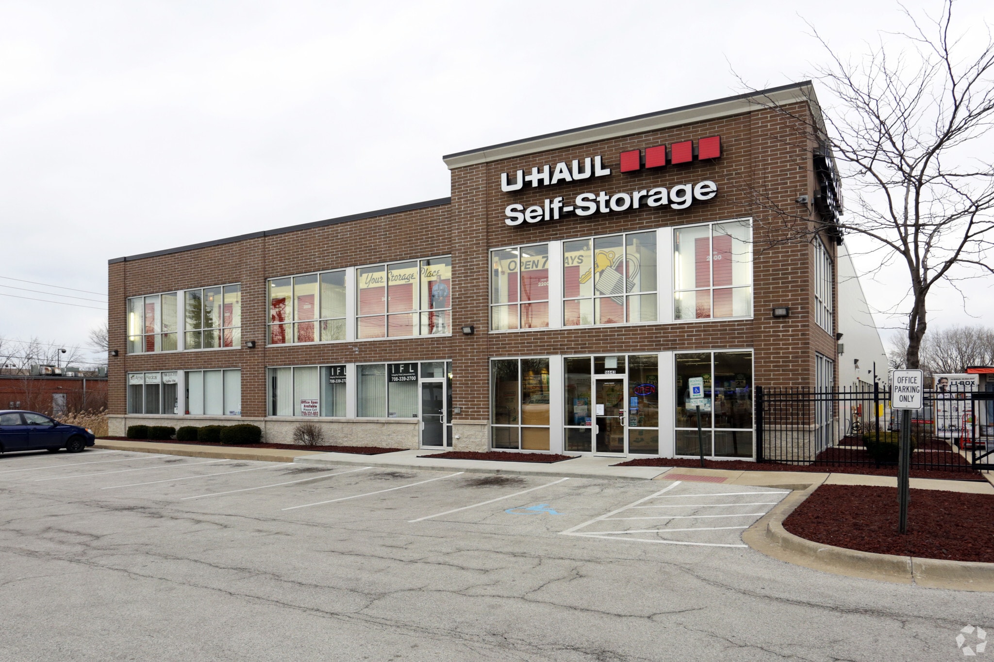 16650 Albany Ave, Markham, IL for lease Primary Photo- Image 1 of 12