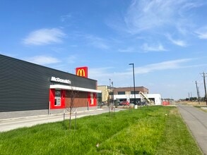 16745 71 NW st, Edmonton, AB à louer Photo intérieure- Image 1 de 4