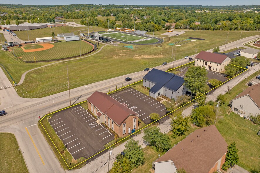 170-190 Kings Daughters Drive portefeuille de 3 propriétés à vendre sur LoopNet.ca - Photo du bâtiment - Image 1 de 16