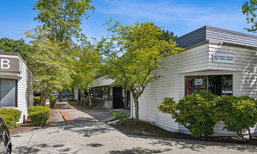 909 SE Everett Mall Way, Everett, WA for sale - Building Photo - Image 2 of 15