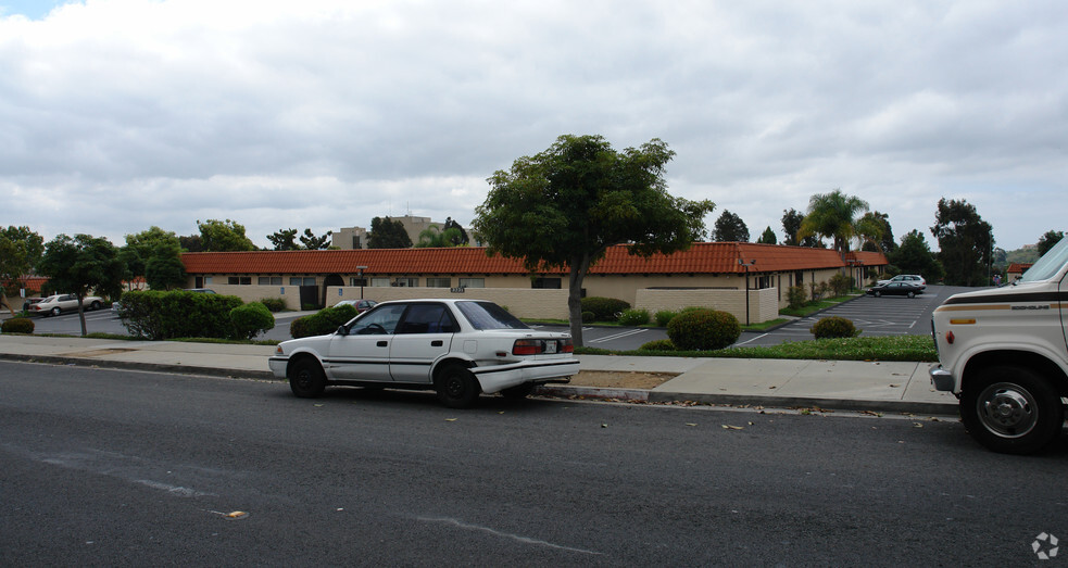 3231 Waring Ct, Oceanside, CA for lease - Building Photo - Image 2 of 46