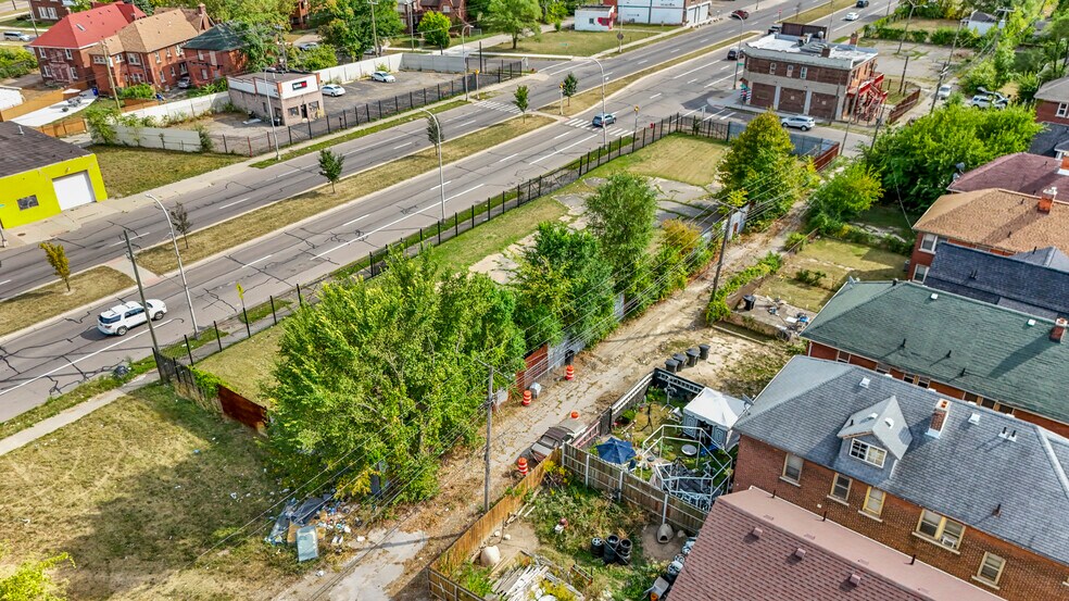 13145 Livernois Ave, Detroit, MI à vendre - Photo du bâtiment - Image 3 de 15