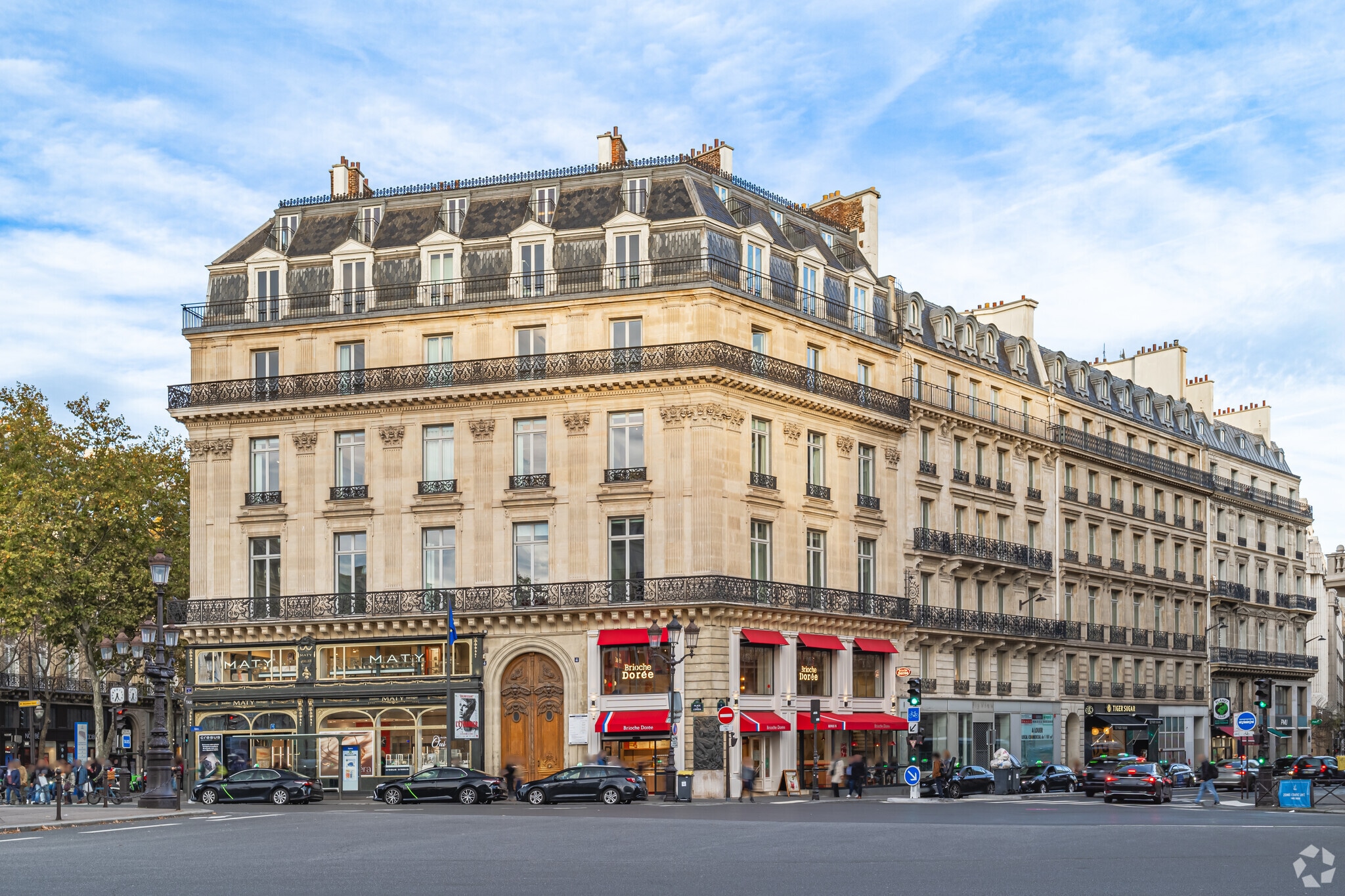 Retail in 32 rue du Quatre Septembre, Paris for lease Primary Photo- Image 1 of 8
