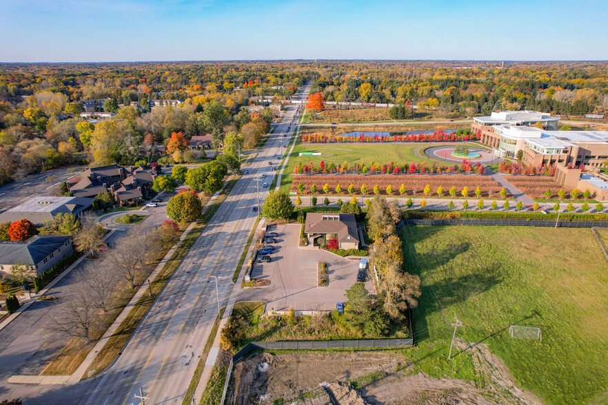 4084 Okemos Rd, Okemos, MI for lease - Aerial - Image 2 of 6