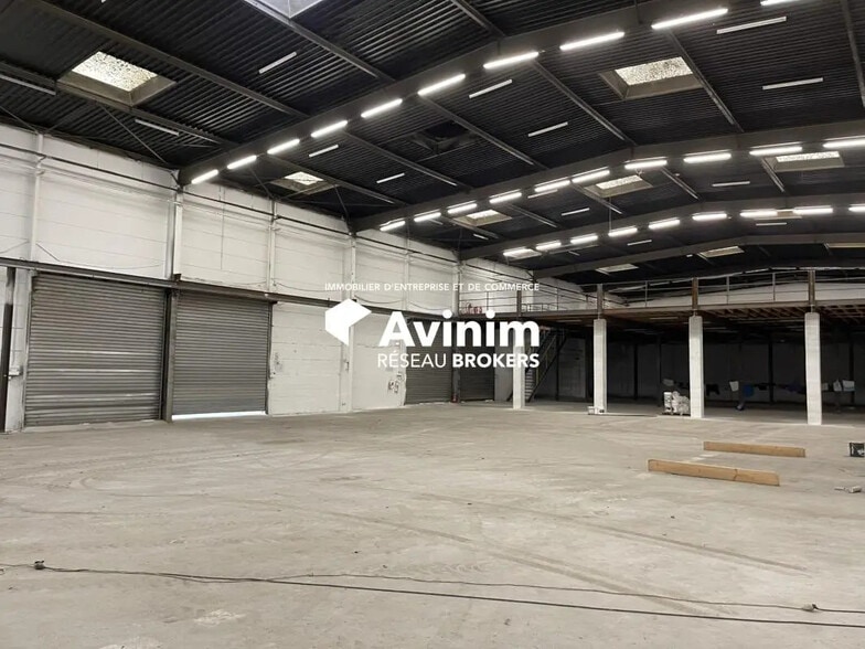Industrial in La Courneuve for lease - Interior Photo - Image 1 of 7