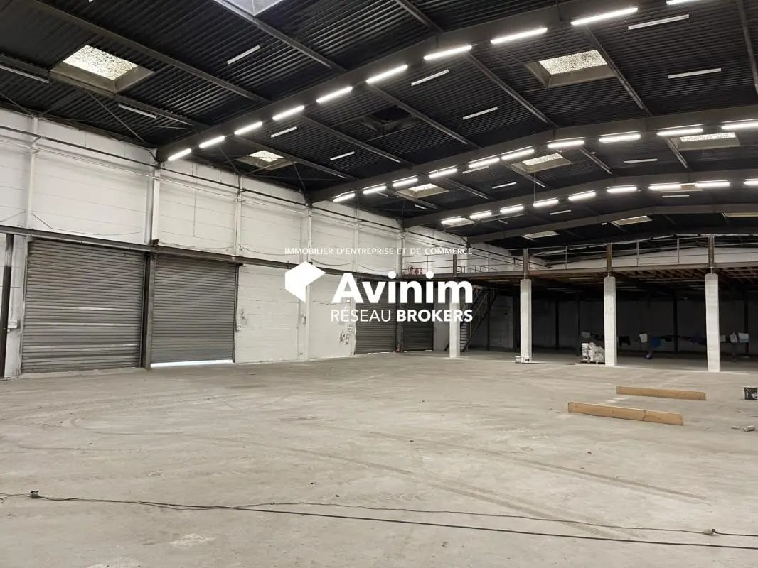 Industrial in La Courneuve for lease Interior Photo- Image 1 of 8