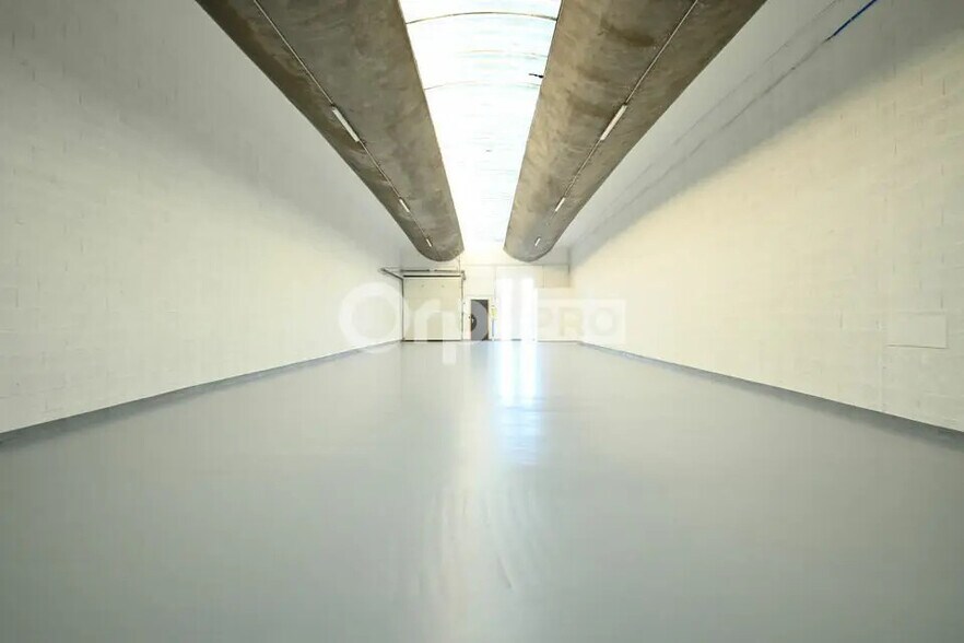 Bureau dans Saint-Priest à louer - Photo intérieure - Image 2 de 13