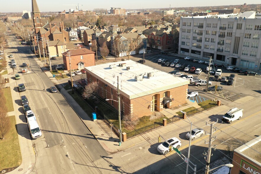 500 E Ohio St, Indianapolis, IN à louer - Photo du bâtiment - Image 2 de 10