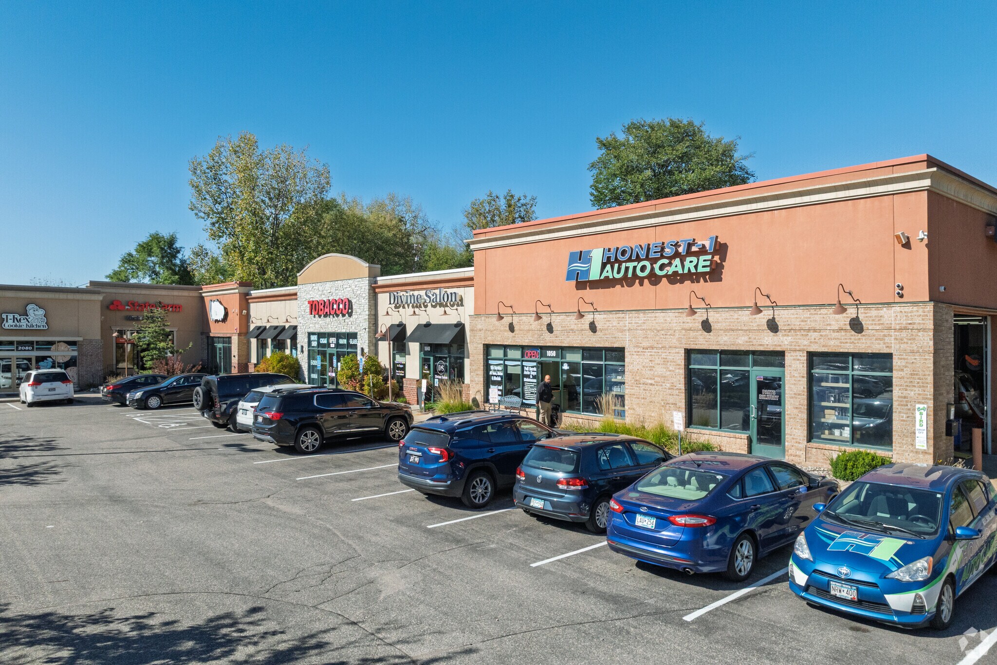 525 Diffley Rd, Eagan, MN for lease Primary Photo- Image 1 of 7