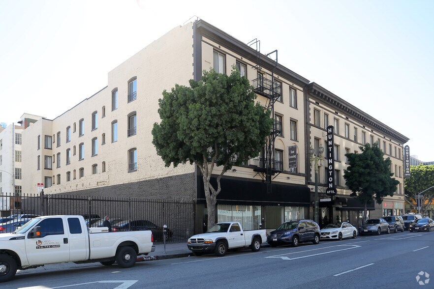 752 S Main St, Los Angeles, CA for lease - Building Photo - Image 2 of 8